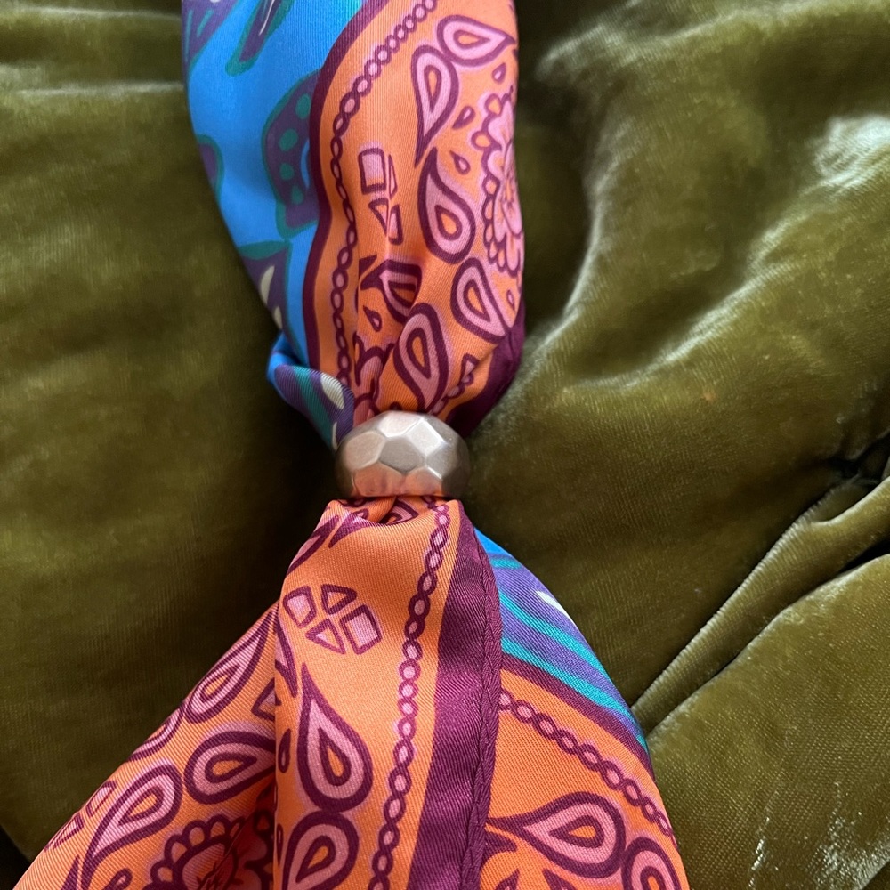 Modern vintage bubble ring